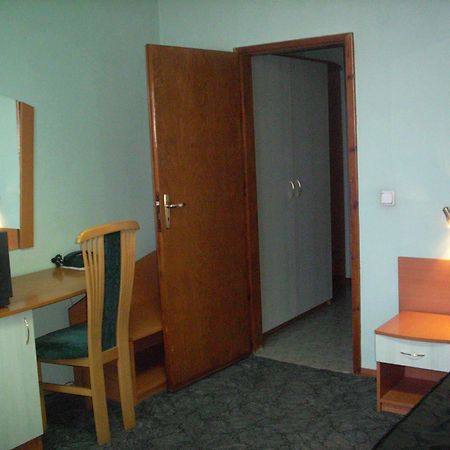 Elbrus Hotel Pazardsjik Eksteriør billede