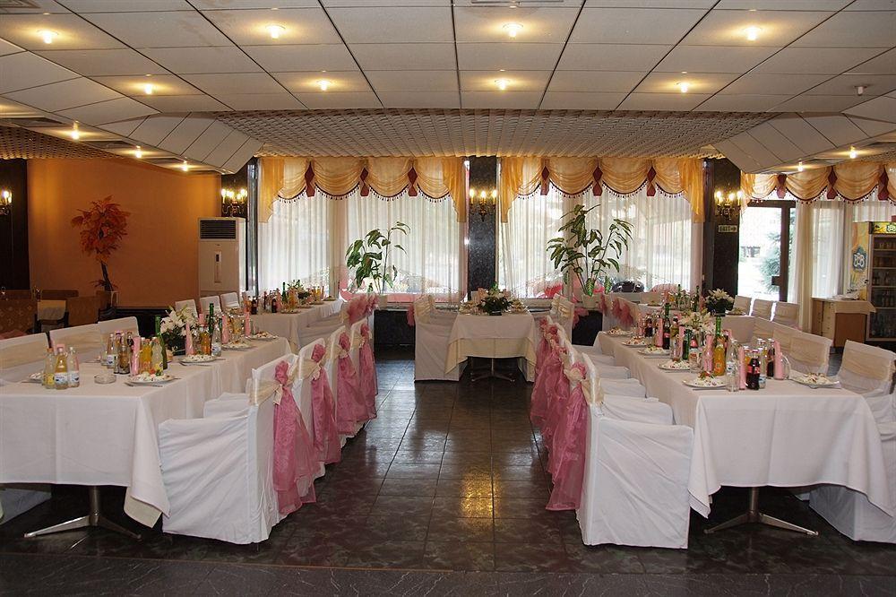 Elbrus Hotel Pazardsjik Eksteriør billede