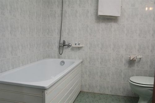 Elbrus Hotel Pazardsjik Eksteriør billede