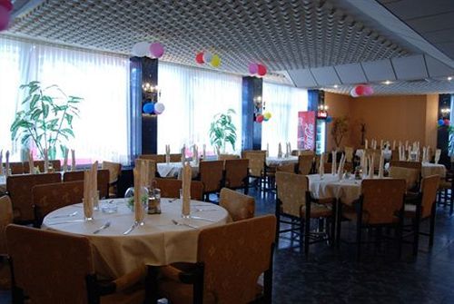 Elbrus Hotel Pazardsjik Eksteriør billede